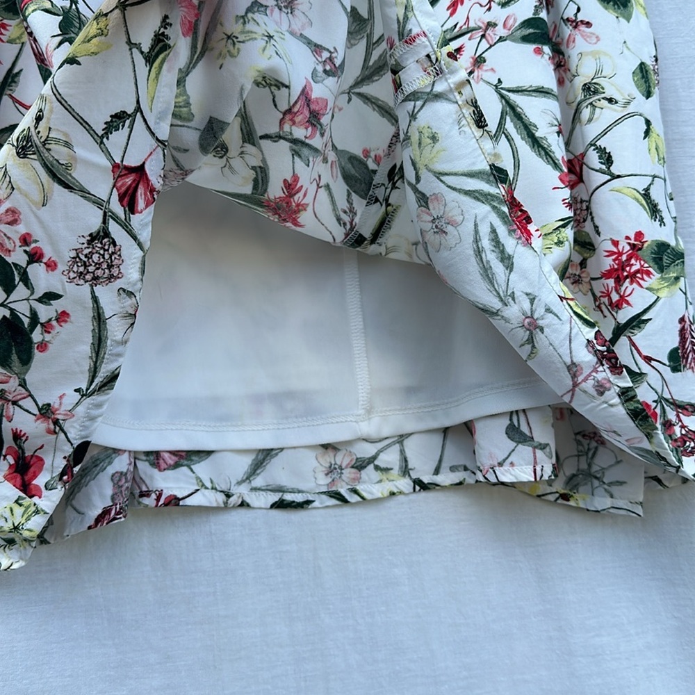 Reitmans Floral Skirt - Picture 5 of 6